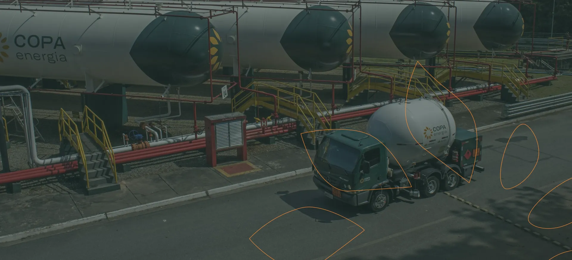 Banner Skid Tank